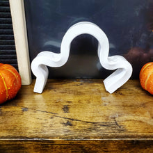 Load image into Gallery viewer, Ghost decoration, Halloween Decoration, Metal Ghost, Cute Ghost Decor, Boo