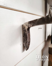 Load image into Gallery viewer, Rustic Railway Spike Hanger