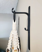 Load image into Gallery viewer, Metal Pot Hanger