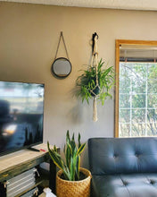 Load image into Gallery viewer, Metal Pot Hanger