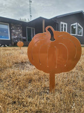 Load image into Gallery viewer, Pumpkin and Gourd Metal Yard Stakes
