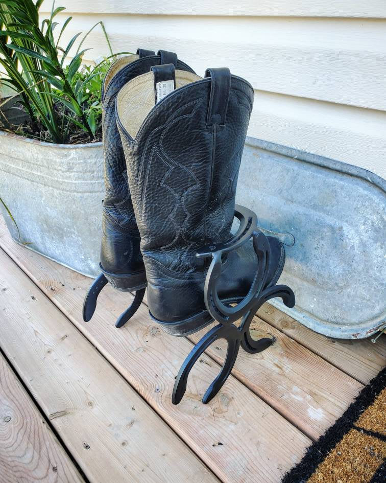 Horseshoe Boot rack