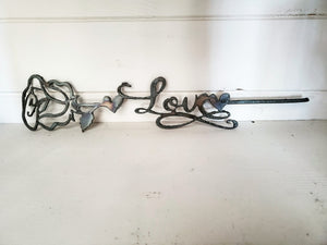 Metal Love Rose Sign