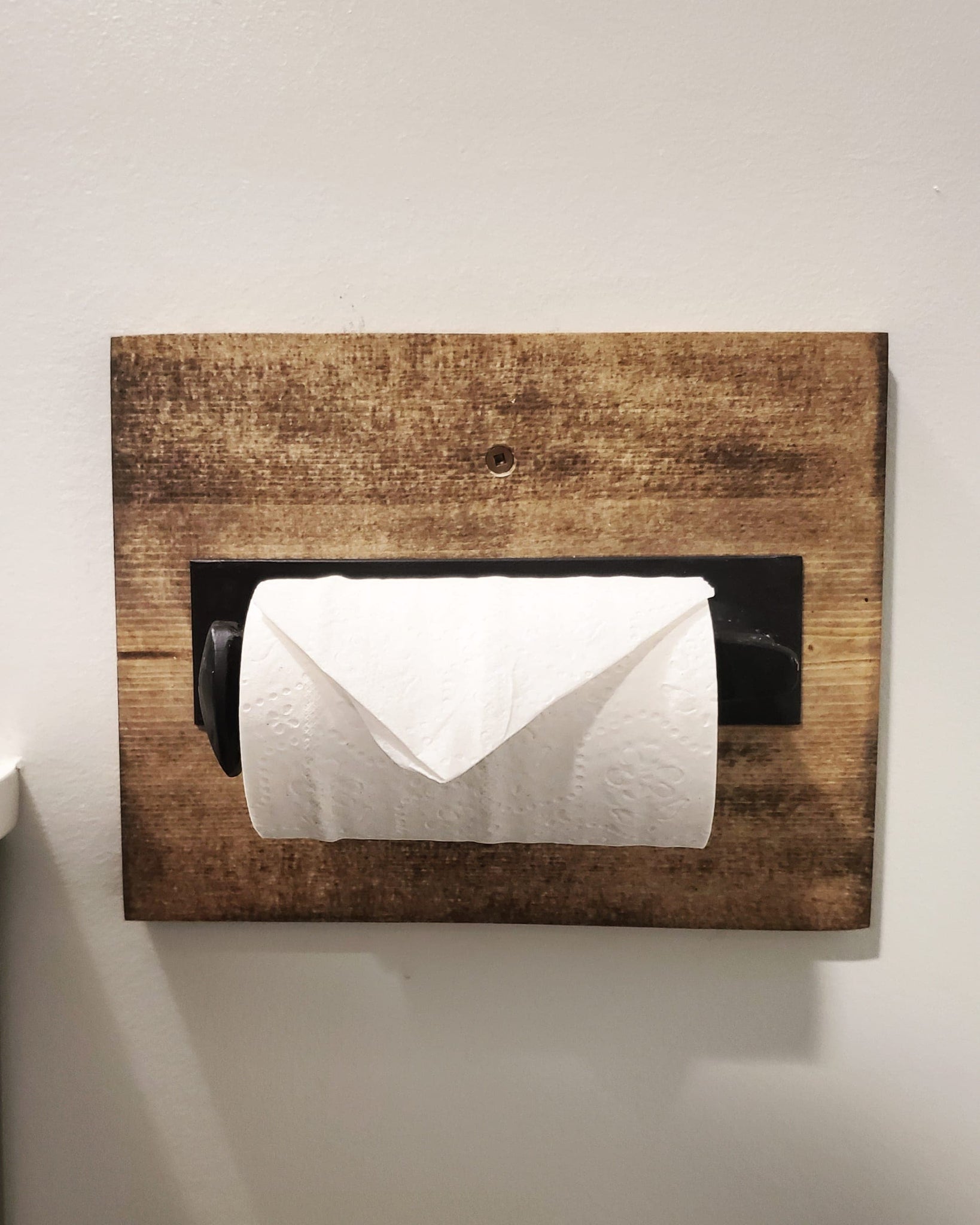 Pinecone Toilet Paper Holder - Rustic Bathroom Wall Mount Decor